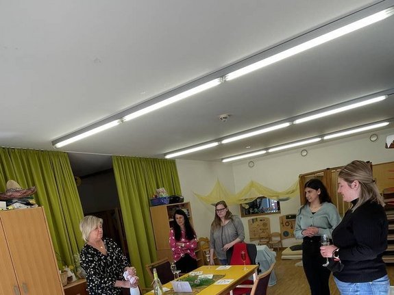 Kleinkindbetreuung_Farbtuepfle_Abschiedsgeschenk_Team_2022__1_