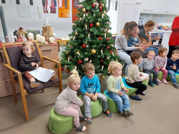 Weihnachtssingen_im_Farbtuepfle_am_21