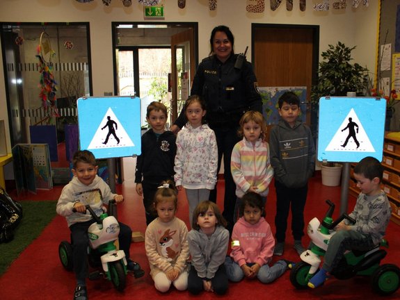 Kindergarten_Ausserbraz__Verkehrserziehung__7_12