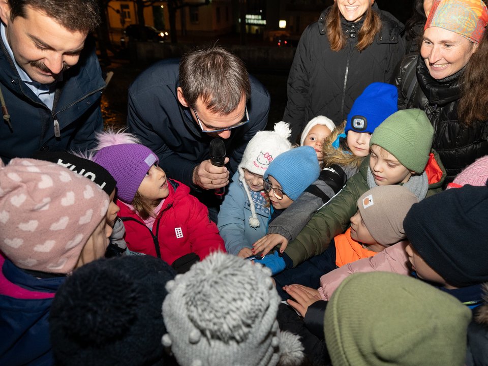 Illuminierung Weihnachtsbaumes 12918 image-44521