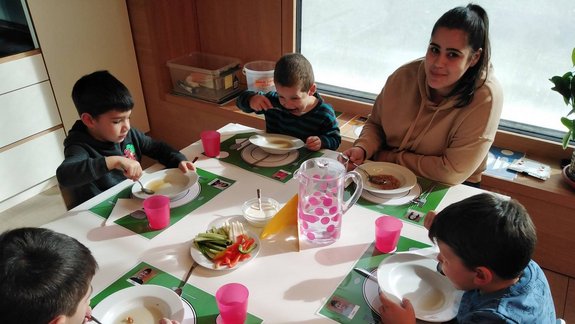 Kindergarte_Susi_Weigel_mit_Hava_