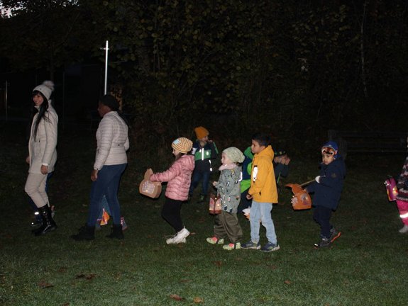 Kindergarten_Ausserbraz__Laternenfest__11