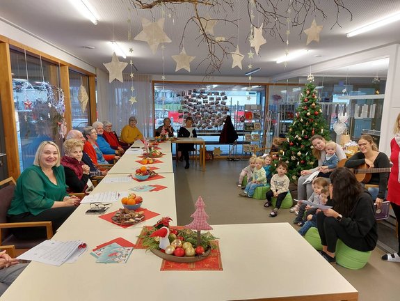 Weihnachtssingen_im_Farbtuepfle_am_21