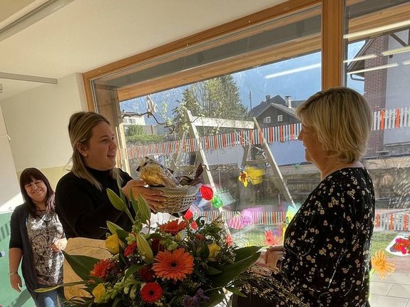 Kleinkindbetreuung_Farbtuepfle_Abschiedsgeschenk_Team_2022__2_