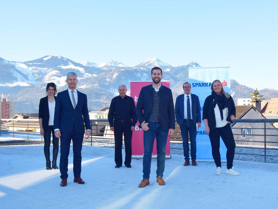 Mit dem heutigen Tag geht der Werbevertrag der Stadt Bludenz mit der Sparkasse Bludenz in die Verlängerung. Somit ist die Sparkasse Bludenz auch in Zukunft Hauptsponsor der Bludenz Stadtmarketing GmbH.